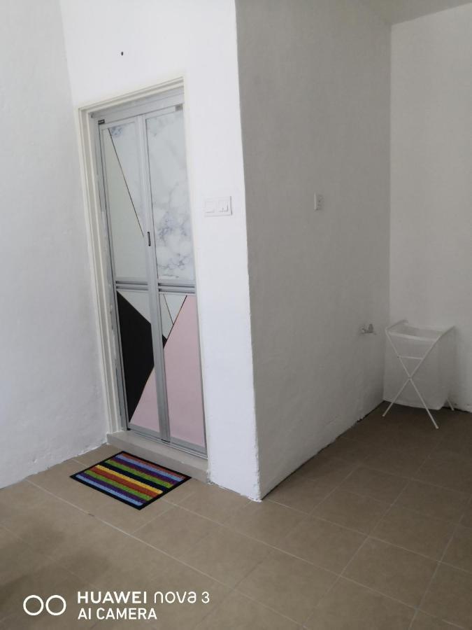 Abah 2 Room Homestay パシル・グダン エクステリア 写真